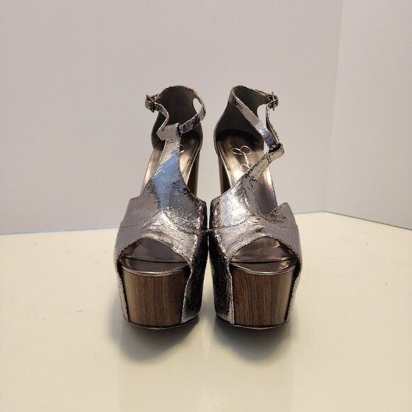 Jessica Simpson Silver Metallic T-Strap Platform Sandals - Picture 5 of 9